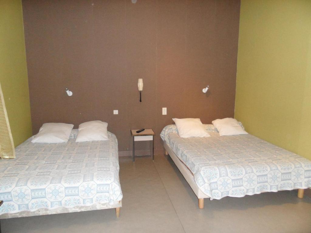 Hotel Le Milan Lourdes Habitación foto