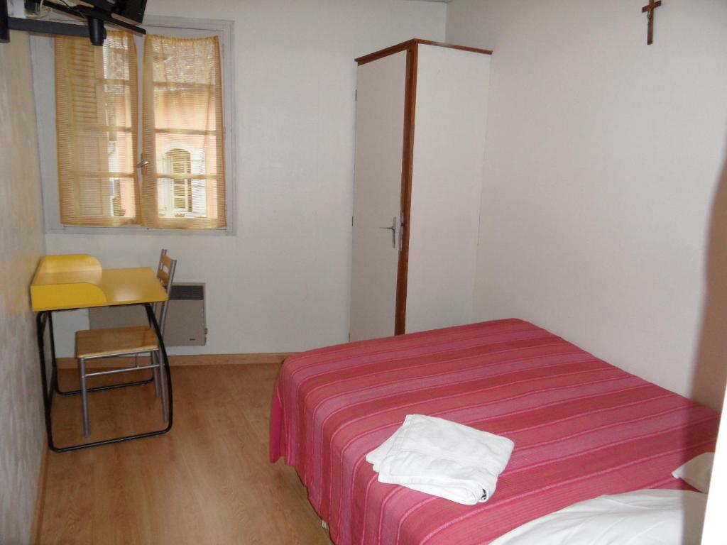 Hotel Le Milan Lourdes Habitación foto
